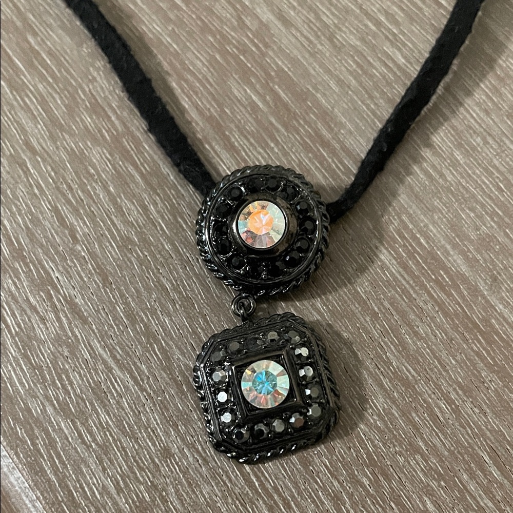 Hand Crafted Black and Silver Necklace - Picture 3 of 9
